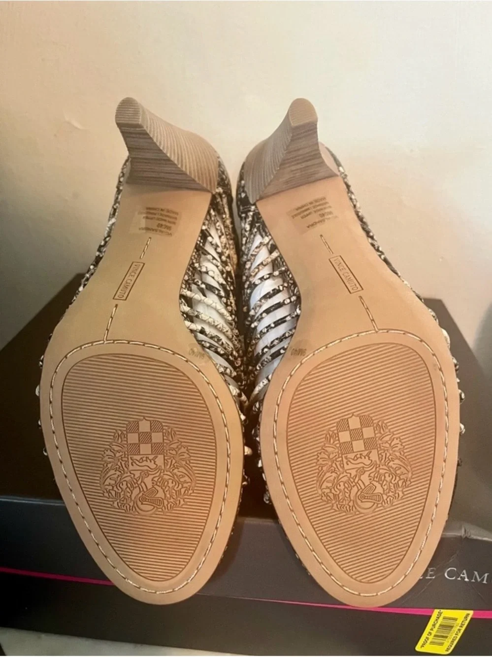 Vince Camuto stylish woven
